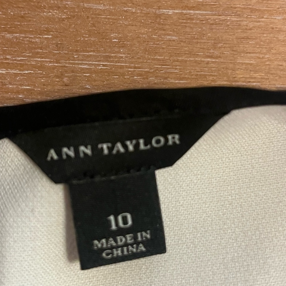 Ann Taylor SZ 10 Classic Cut Sleeveless Dress Colorblock Sheath Cream Tan Black - Picture 6 of 9